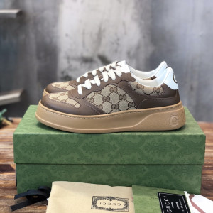 GUCCI 남여공용 휴대용 스니커즈