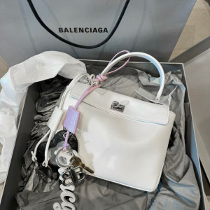 BALENCIAGA 화이트 미니백