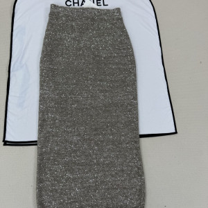CHANEL 실버 글리터 펜슬 스커트