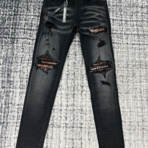 AMIRI 블랙 디스트로이드 데님